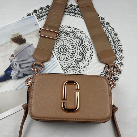 NWOT MARC JACOBS snapshot bag - Picture 2 of 10